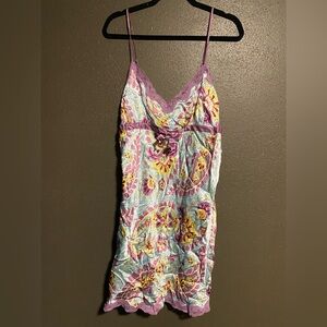 Nick & Nora Silk Paisley Chemise/nightgown or slip dress with Lace trim